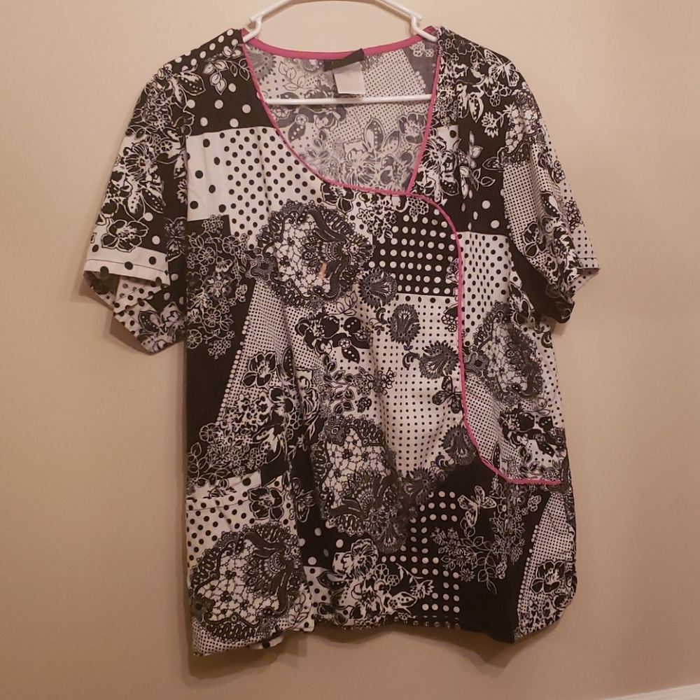 Cute 2XL black, cream, pink scrub top!